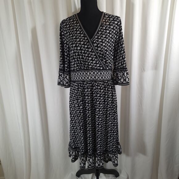Max Studio Sz Large Wrap Dress Black & White Midi Flutter Sleeves No Wrinkles - Picture 4 of 13